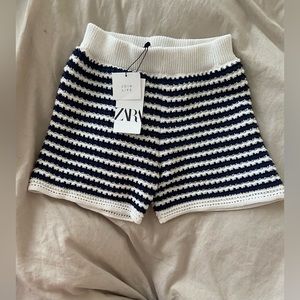 Zara navy and white knit shorts NWT